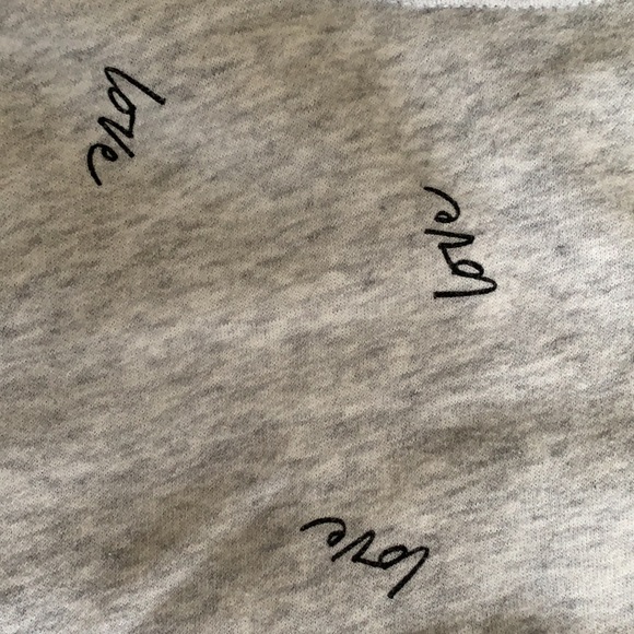 M Old Navy sweatshirt - Picture 3 of 3